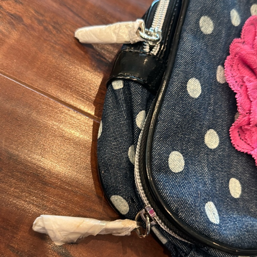 Betsey Johnson Heart Lace Betseyville Make-Up Travel Bag, Denim, NWT! - Picture 4 of 12